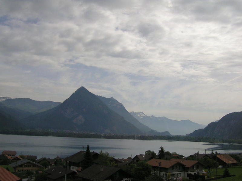0392  Bernské Alpy, ledovcové jezero.JPG