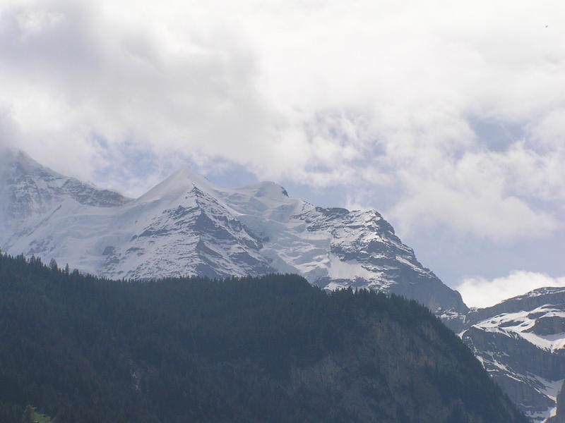 0410 Grütschalp -  Bernské Alpy, Jungfrau.JPG