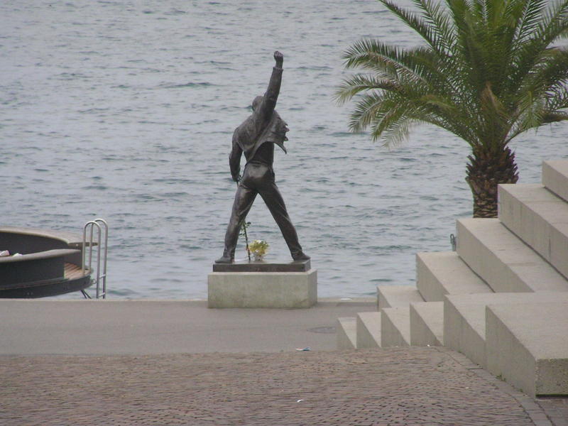 0032 Freddie Mercury - socha, Montreux u Ženevského jezera.JPG