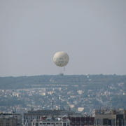 Balón nad Paříží