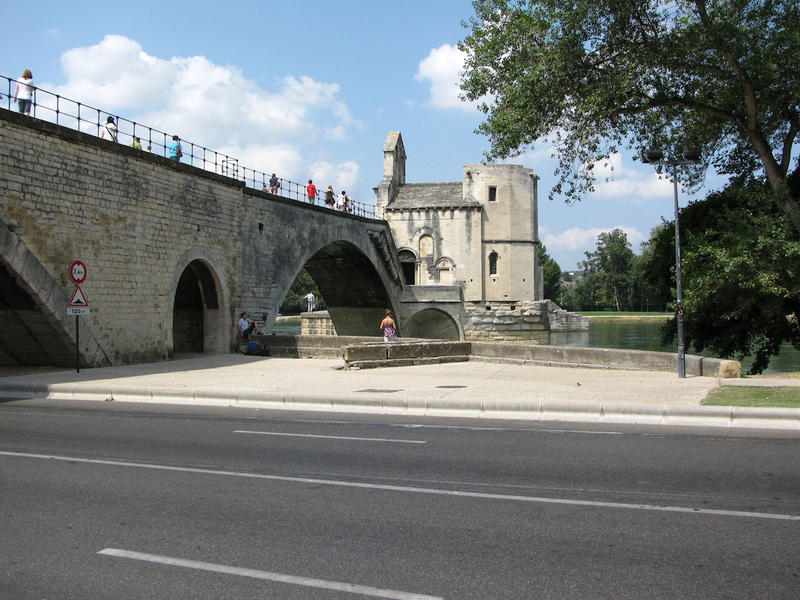 Pohled na Avignonský most
