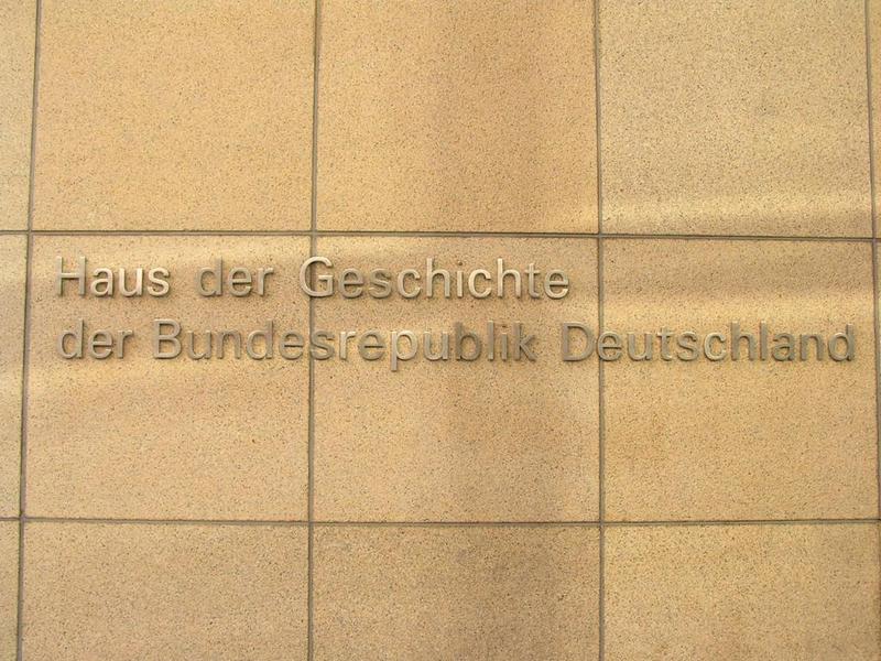005 Bonn - Haus der Geschichte der BRD _D_m historie SRN_.JPG