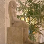 023 Bonn - _gyptisches Museum der Universit_t Bonn _Egyptsk_ muzeum v Bonnu__ egyptsk_ so_ka.JPG