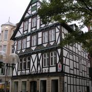 063 Detmold - Hof-Apotheke v Lange Strasse _Dv_r l_karny v Dlouh_ ulici_.JPG