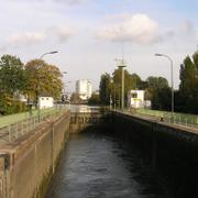 087 Minden - Rhein-Weser-Kanal _R_nskowesersk_ vodn_ kan_l__ zdymadla.JPG