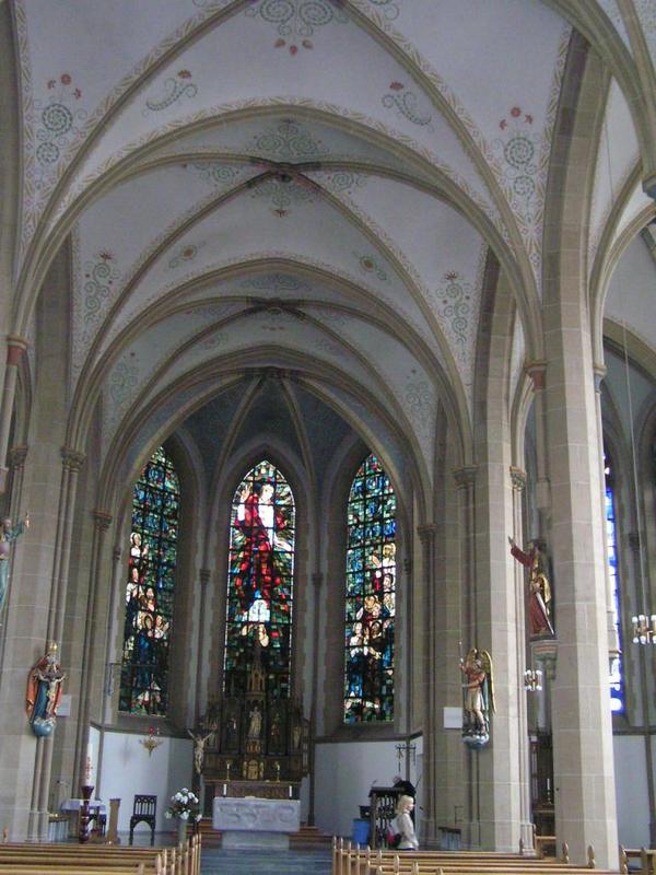 001 Paderborn - kostel Herz Jesu _Srdce Je__sova__ interi_r.JPG